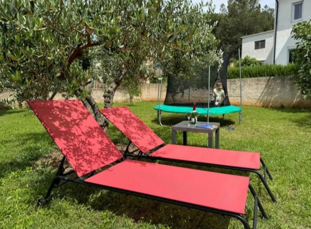 Βίλα Vila Jolanda Πούλα